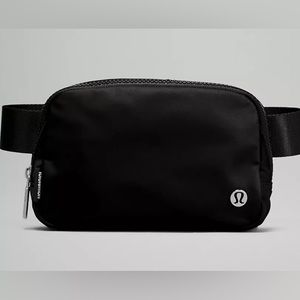 Lululemon belt bag